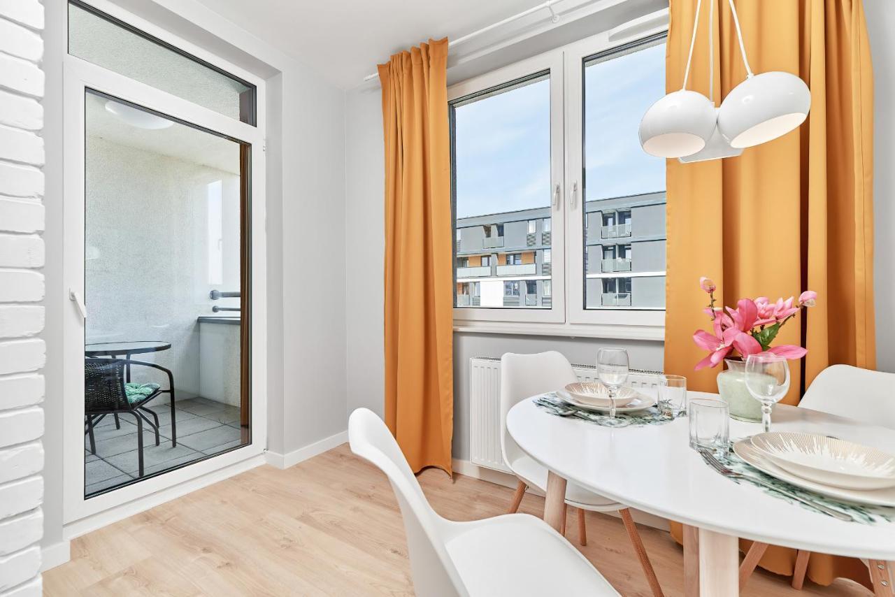 Exclusive Apartments Gwiazdzista With Free Garage Wroclaw By Noclegi Renters מראה חיצוני תמונה