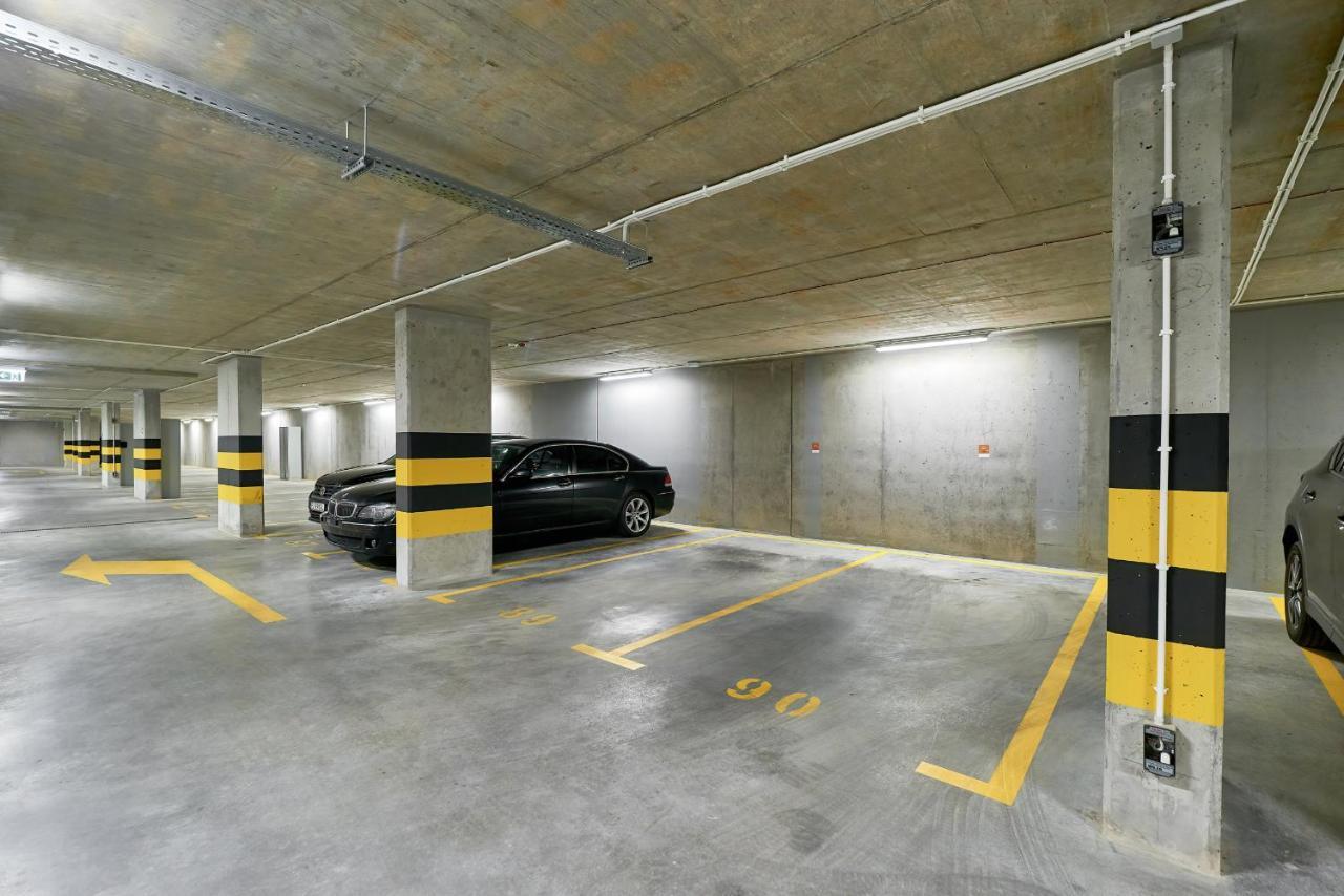 Exclusive Apartments Gwiazdzista With Free Garage Wroclaw By Noclegi Renters מראה חיצוני תמונה