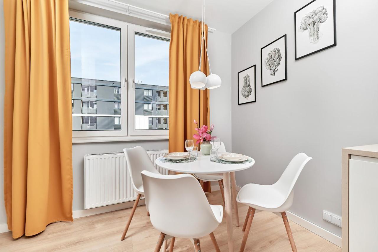 Exclusive Apartments Gwiazdzista With Free Garage Wroclaw By Noclegi Renters מראה חיצוני תמונה